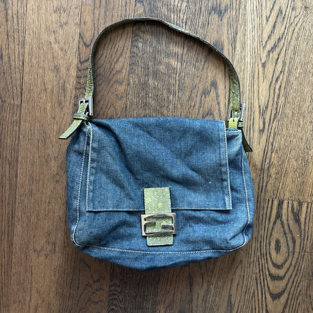 Fendi Mamma Baguette Shoulder Bag